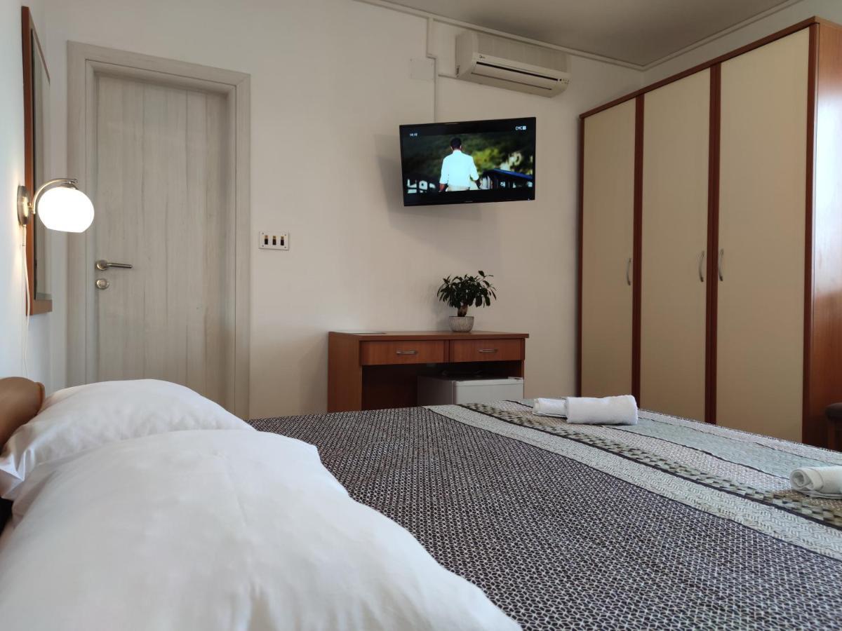 Pansion Alen - Dugi Otok Bed & Breakfast Luka  Eksteriør bilde